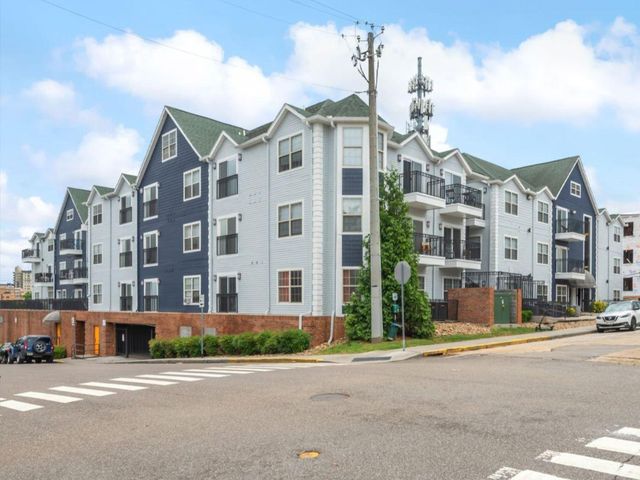 1640 Grand Ave #8a8942db5, Knoxville, TN 37916