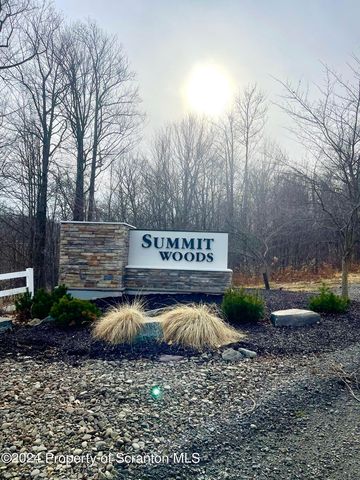 L79 Summit Rd, Moscow, PA 18444