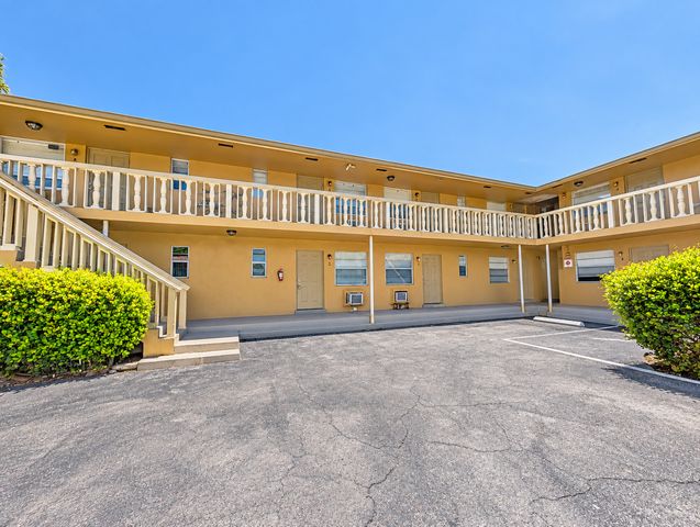 1001 S  M St #2, Lake Worth, FL 33460