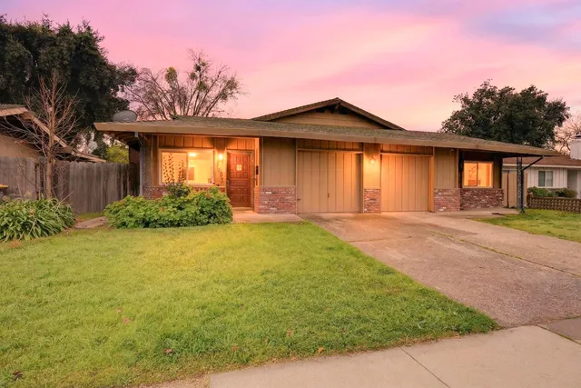 3102 W  Swain Rd, Stockton, CA 95219