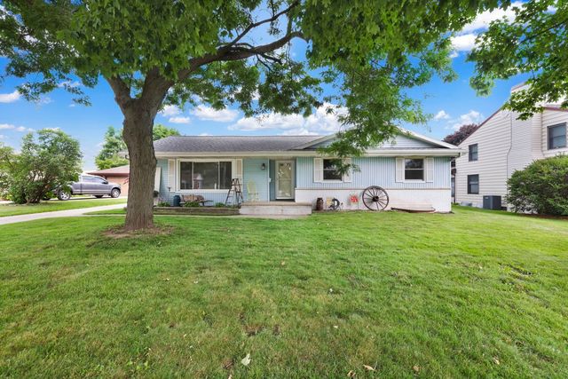 324 W  Lindbergh St, Appleton, WI 54911