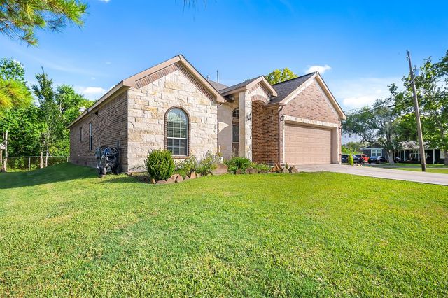 311 W  Independence Ave, League City, TX 77573