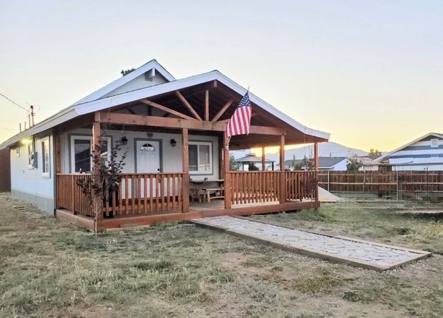 813 Pinon Ln, Big Bear City, CA 92314