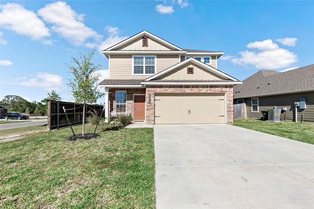 10601 Natural Pond Rd, College Station, TX 77845
