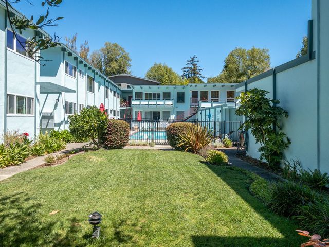 10 Park Ave  #11, Mill Valley, CA 94941