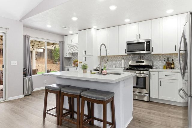13170 Aurora Dr, El Cajon, CA 92021