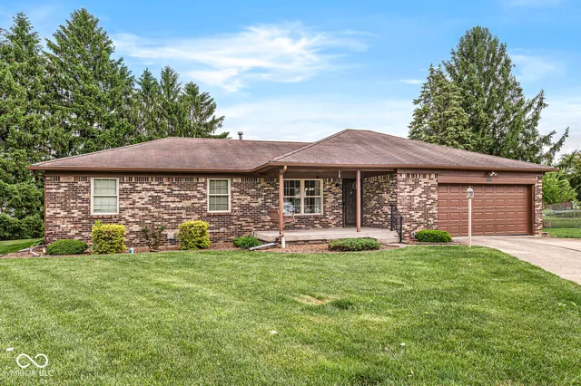 3333 Maple Ridge Ct, Indianapolis, IN 46227