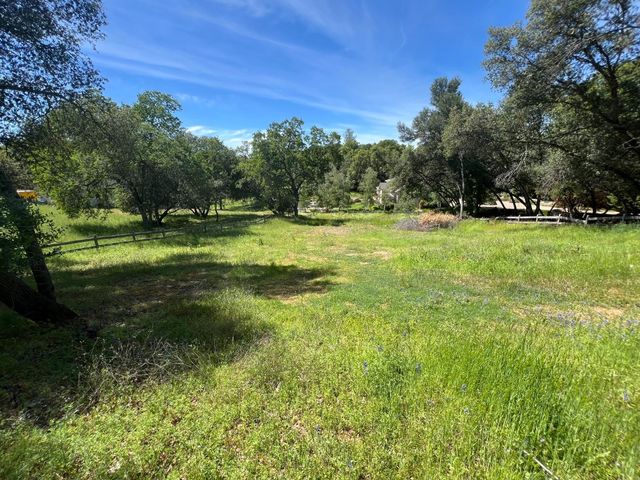 312 Mill Rd, Angels Camp, CA 95222