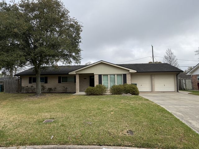 6360 Pansy Dr, Beaumont, TX 77706