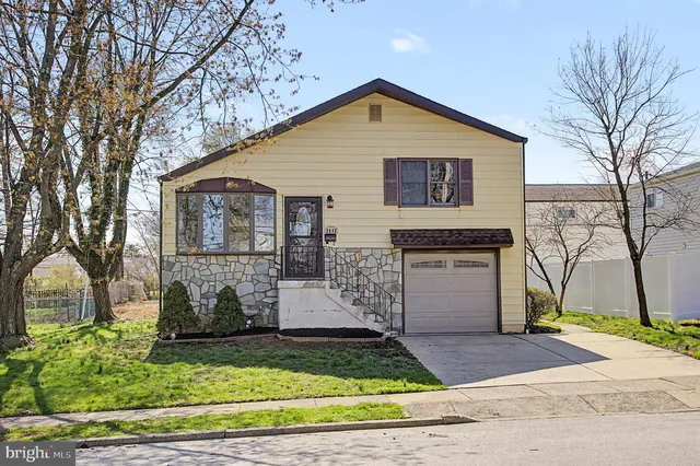 2832 Jefferson Ave, Glenside, PA 19038