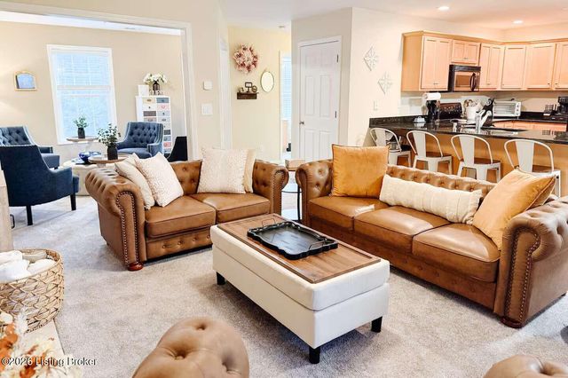 905 1/2 W  Riverside Dr, Louisville, KY 40207