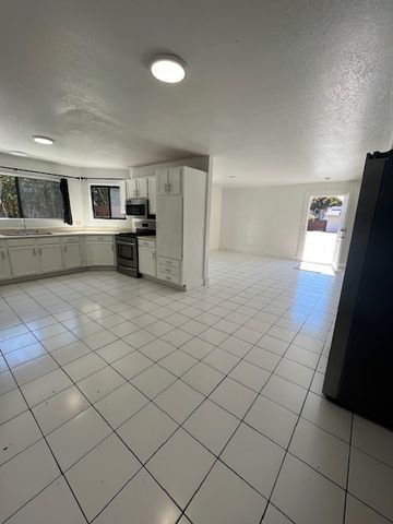 6555 Segovia Rd, Goleta, CA 93117