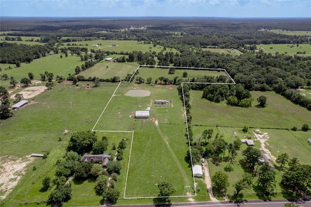 998 E  1st St, Groveton, TX 75845