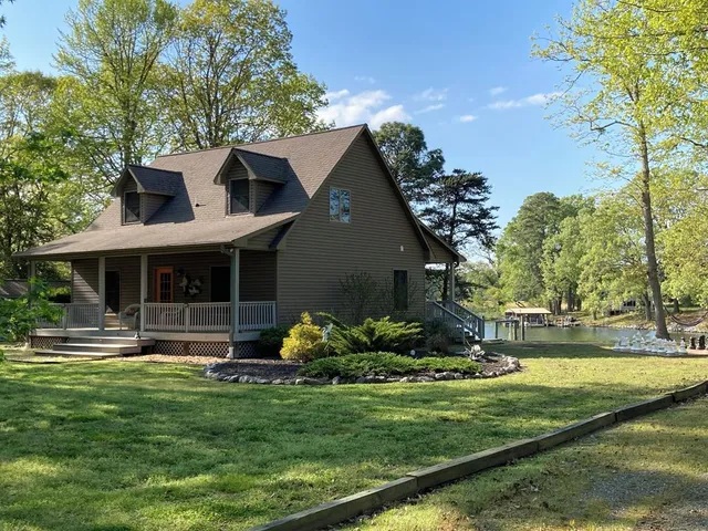 710 Forest Green Rd, Reedville, VA 22539