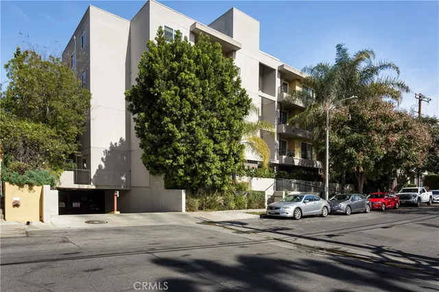11115 W  Acama St #101, North Hollywood, CA 91602
