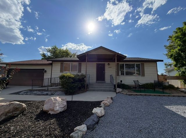 10680 S  Carrington St, Sandy, UT 84094