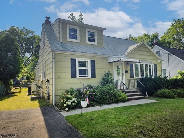 747 Brookside Rd, Rahway, NJ 07065