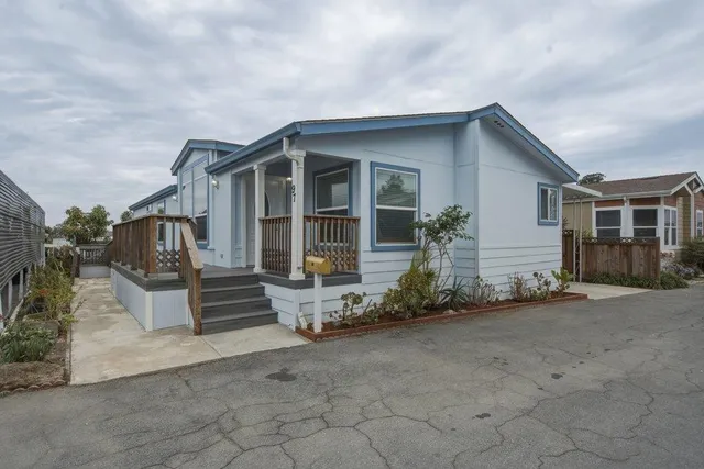 144 Holm Rd #97, Watsonville, CA 95076
