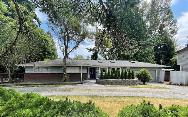 5008 114th Ave NE, Kirkland, WA 98033