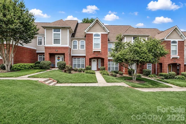 1139 Central Park Cres, Davidson, NC 28036