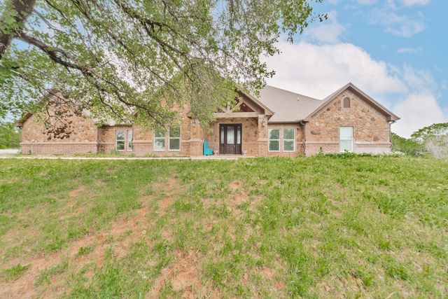 910 County Road 1111, Decatur, TX 76234