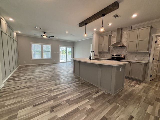 19419 Tarpon Woods Ct #61E, North Fort Myers, FL 33903