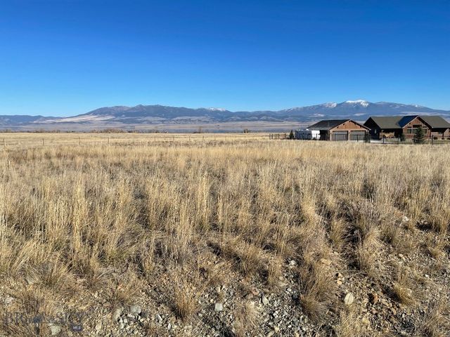 2 Foster Dr, Townsend, MT 59644