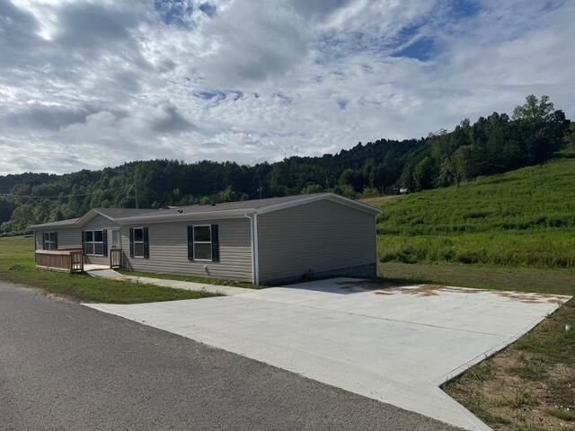 130 Dixon Dr, Corbin, KY 40701