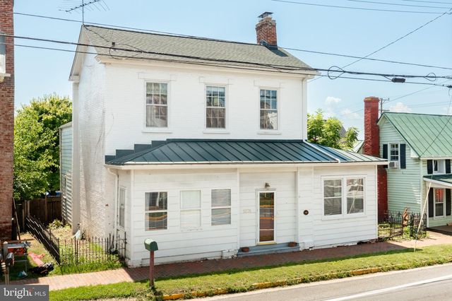 5378 Main St, Stephens City, VA 22655