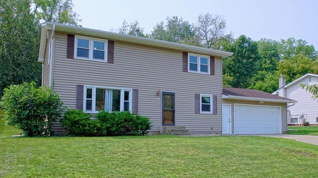 2344 Langsdorf Ave, Red Wing, MN 55066