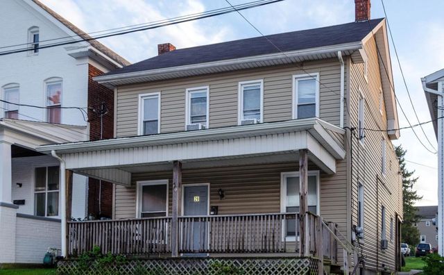 26 S  Pine St, Red Lion, PA 17356