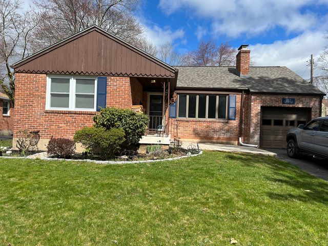 267 Crest St, Wethersfield, CT 06109