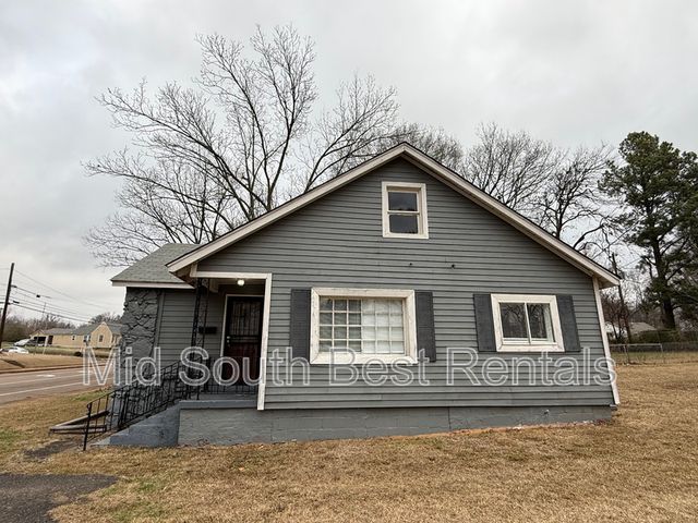 946 Semmes St, Memphis, TN 38111