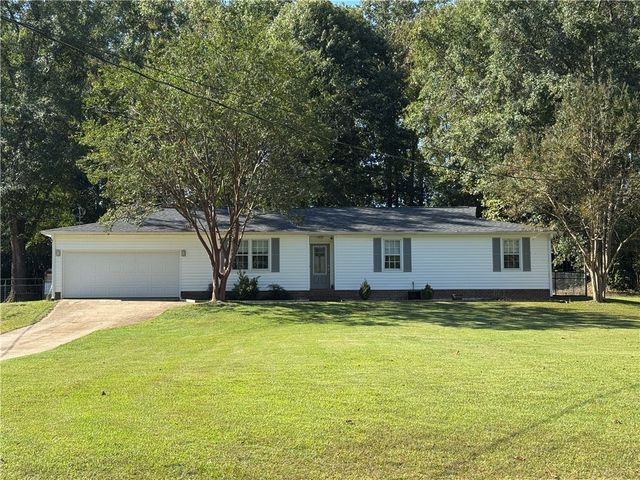 242 Redwood Dr, Easley, SC 29642
