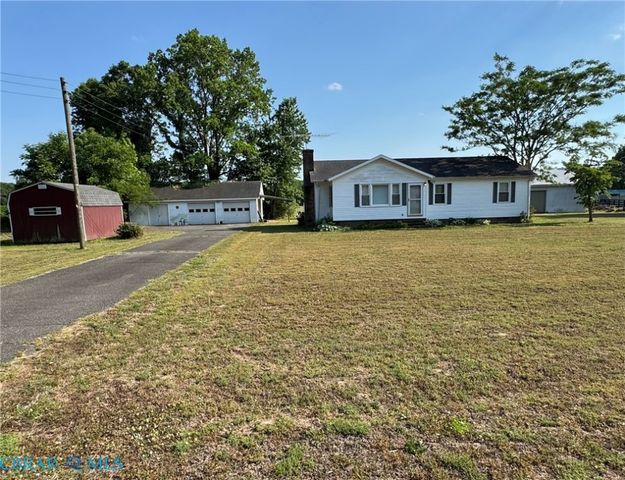 471 White Hall Rd, Lancaster, VA 22503