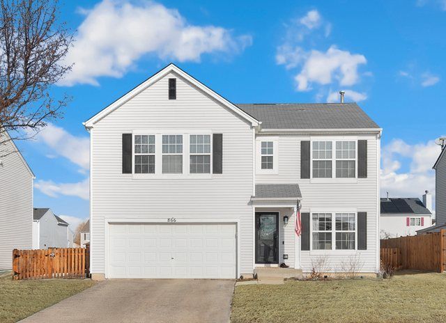 866 Sioux Dr, Round Lake Heights, IL 60073