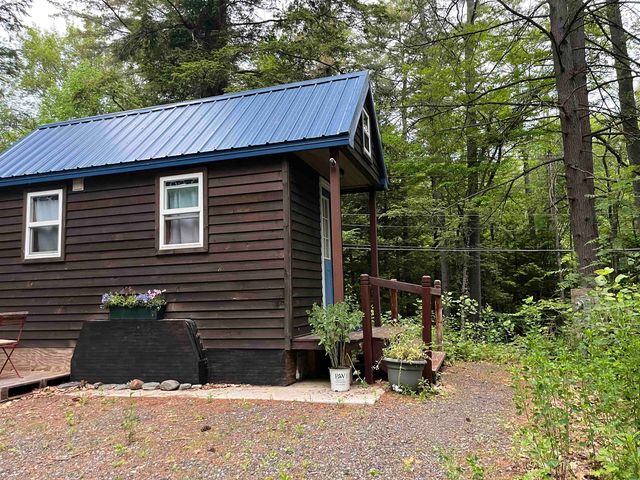 1 N Ridge Road, Bellows Falls, VT 05101