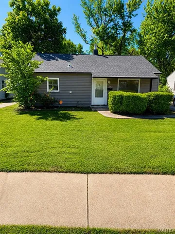 118 Paul Ave, Saint Louis, MO 63135