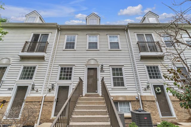 1021 Maiden Ln, Ann Arbor, MI 48105