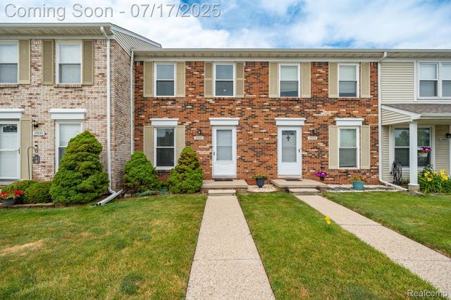 29143 E  Brittany Ct, Roseville, MI 48066