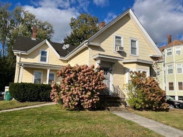 26 Cottage St, Mansfield, MA 02048