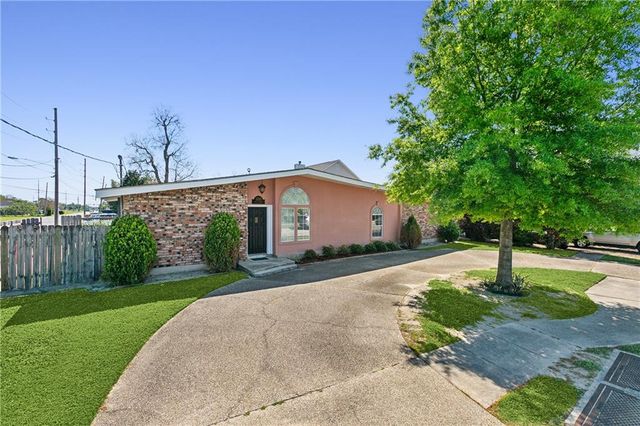 1255 Orion Ave, Metairie, LA 70005