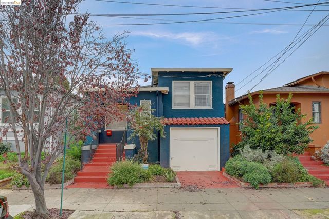 3327 Davis St, Oakland, CA 94601