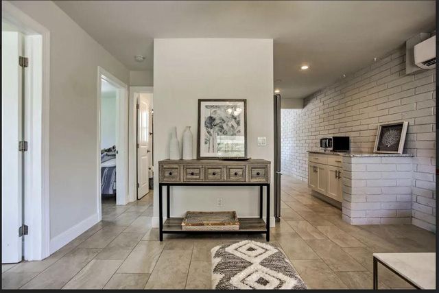 203 George Bush Blvd, Delray Beach, FL 33444