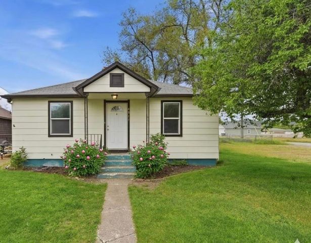 4317 N  Evergreen Rd, Spokane, WA 99216