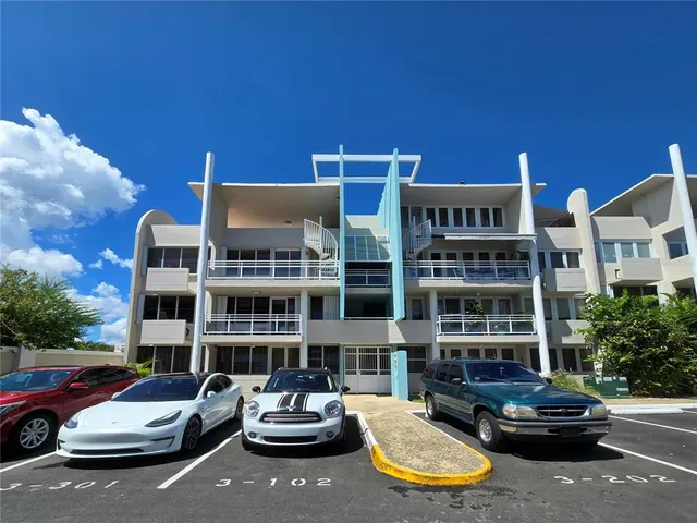 13.3 693 ROAD #3301, Vega Alta, PR 00692