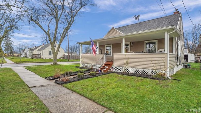 78 Chapel Ave, Cheektowaga, NY 14225