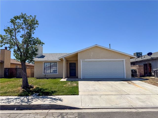 1040 Chagal Ave, Lancaster, CA 93535