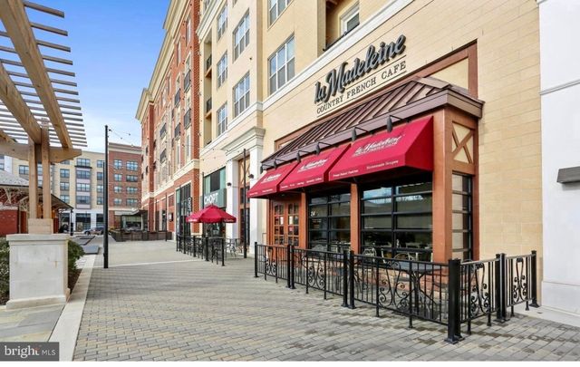 1217 Rockwell Ave #4, Gaithersburg, MD 20878