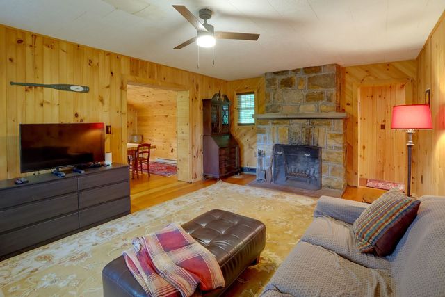 34 Mountain Ln #ID1637187P, Saranac Lake, NY 12983